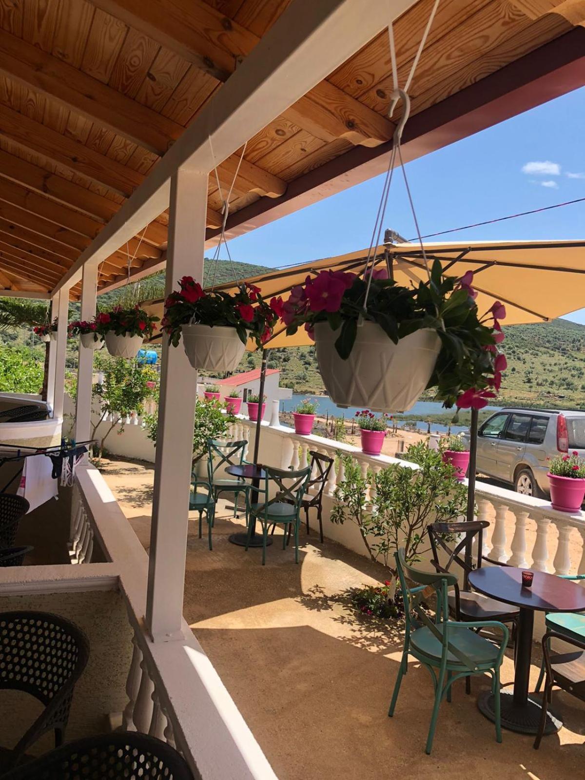 Villa Sarti 卡萨米尔 外观 照片