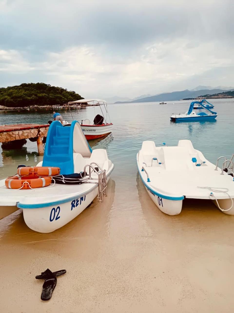 Villa Sarti 卡萨米尔 外观 照片