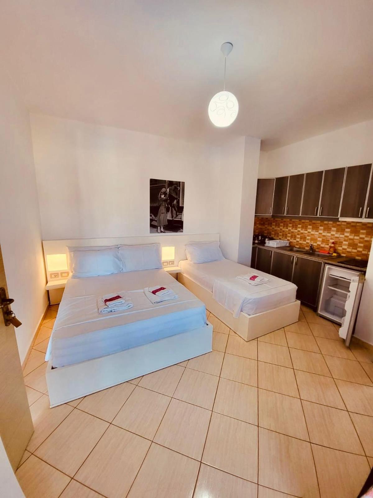 Villa Sarti 卡萨米尔 外观 照片